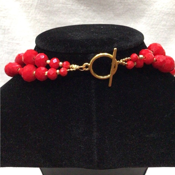 Elegant Vibrant Red Glass Beaded Necklace, Bracelet, & Earring Set - Picture 6 of 9